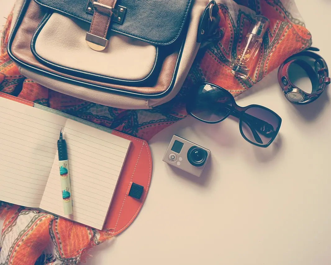 Caderno e caneta para planejamento
