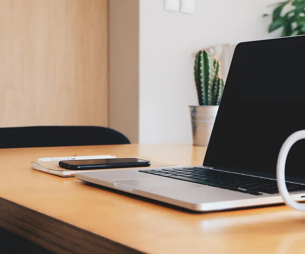 Espaço de trabalho em escritório